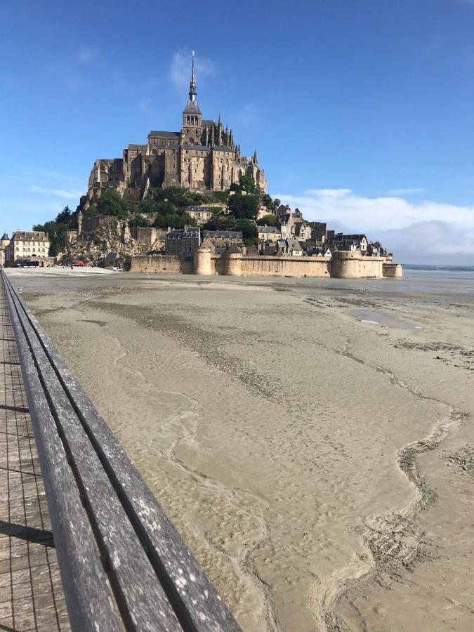La Cahudiere Saint-Martin-de-Landelles Exterior photo